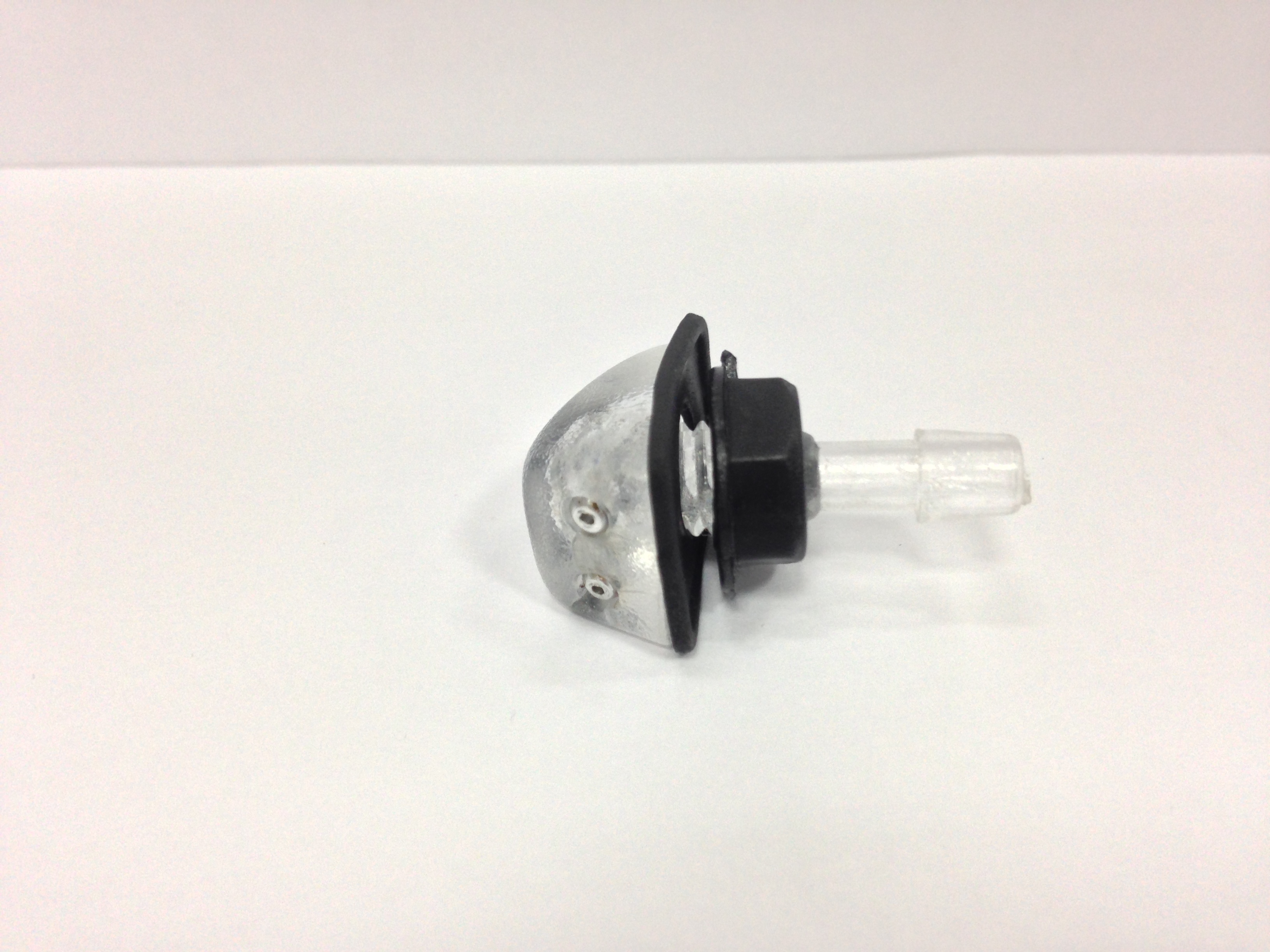 Форсунка омывателя квадратная Черная 2 отверстия с гайкой