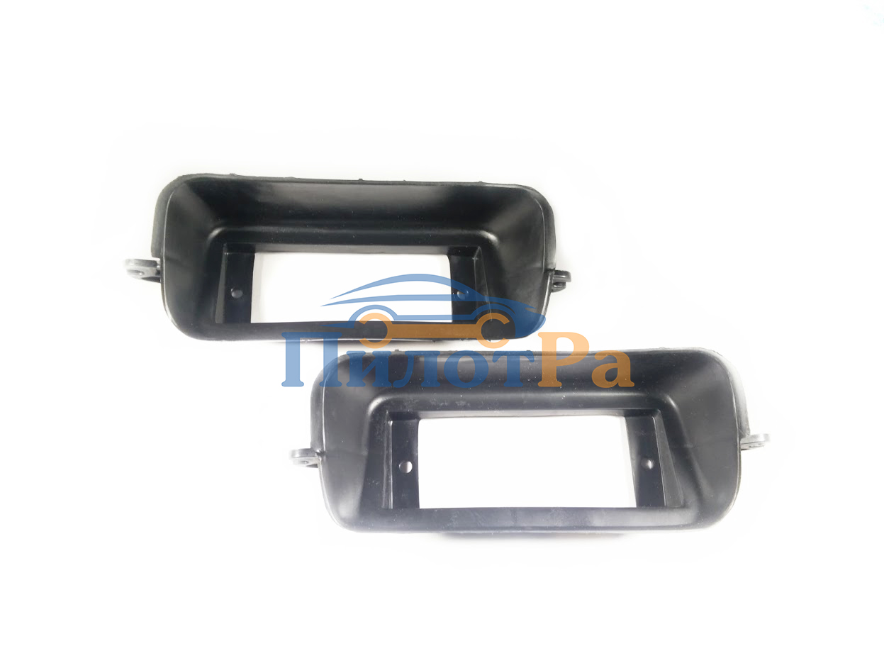 Кожух подфарника Нива 2 шт 2121-8401180/81