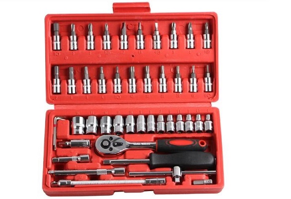 Набор инструментов 46 предметов в кейсе + вороток + трещотка 1/4