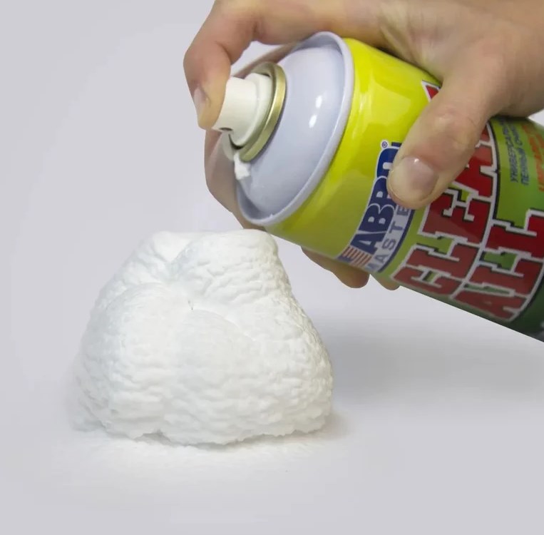 Очиститель салона и потолка Пенный Abro 650мл Щетка FC-650