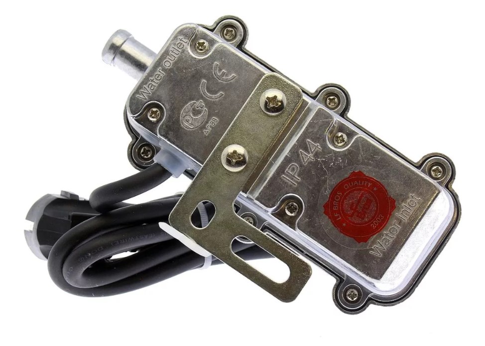 Подогреватель двигателя + Помпа универсальный 2,0 кВт Лунфей цвета разные