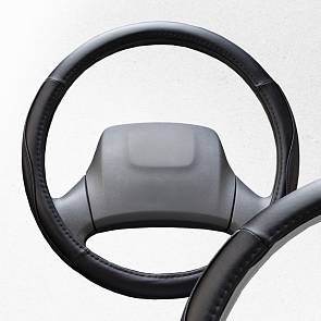 Оплетка руля комбинированная M = 38см Черная экокожа + полоса Черная
