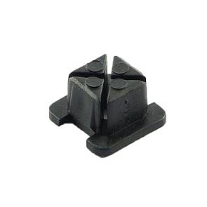 Клипса крепежная п/саморез ВАЗ 2101-08 черная/белая пластмасса квадратная